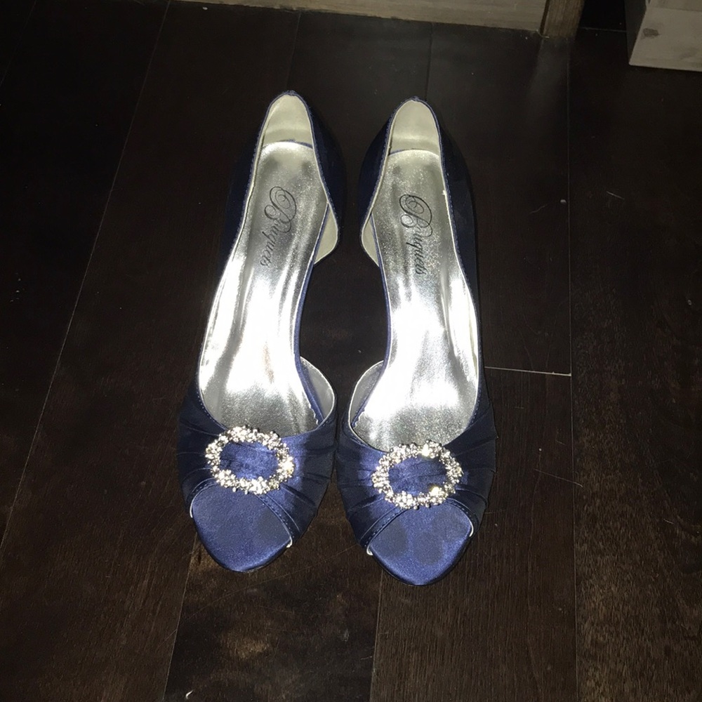 Navy blue heels